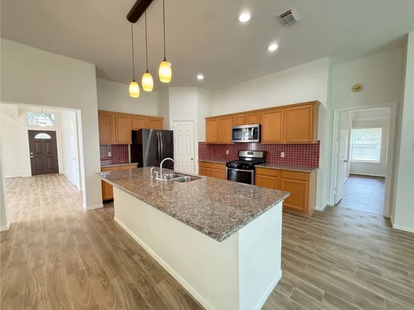 $2,200 | 111 Chandler Court, Sugar Land, TX 77479