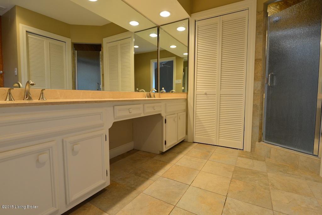 5405 Apache Road Louisville, KY 40207 - Photo 16 of 35 DSC_2947.jpg
