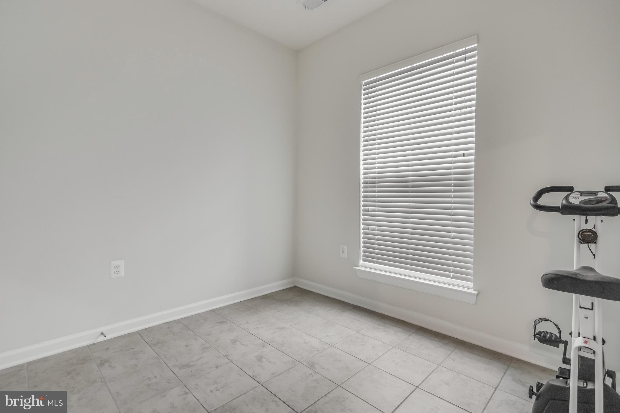 7362 Riding Meadow Way Manassas, VA 20111 - Photo 19 of 27