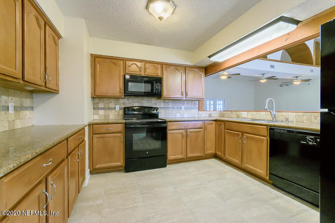 4449 Tumbleweed Road Middleburg, FL 32068 - Photo 6 of 21 Kitchen