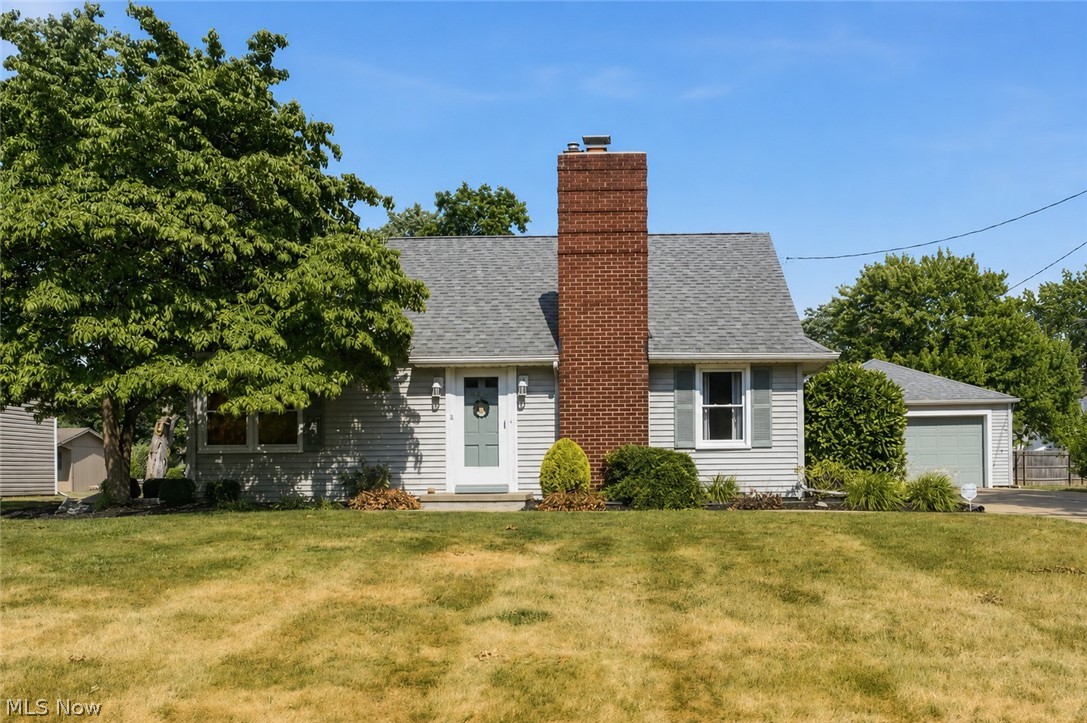214 Grandview Avenue Northwest Canton, OH 44708 - Photo 1 of 35