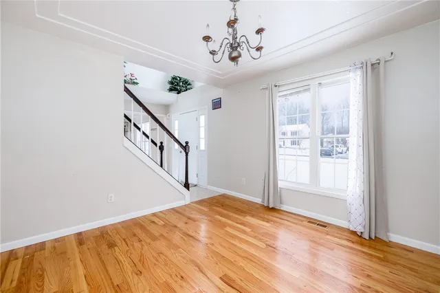 $299,900 | 2082 Brookway Crescent, Ontario, NY 14519