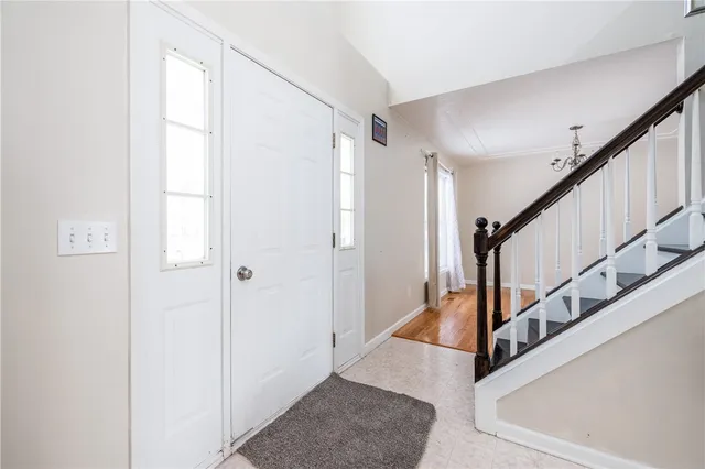 $299,900 | 2082 Brookway Crescent, Ontario, NY 14519