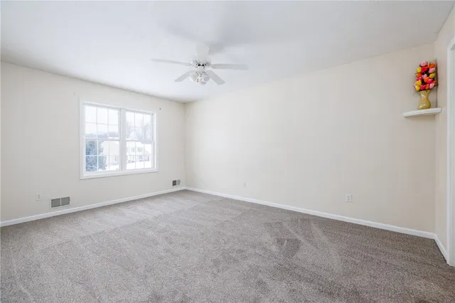 $299,900 | 2082 Brookway Crescent, Ontario, NY 14519