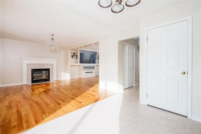 $299,900 | 2082 Brookway Crescent, Ontario, NY 14519