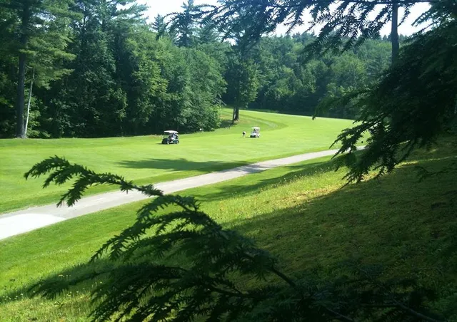 $2,800 | 112 Greensward Drive, Grantham, NH 03753