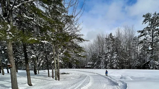 $2,800 | 112 Greensward Drive, Grantham, NH 03753