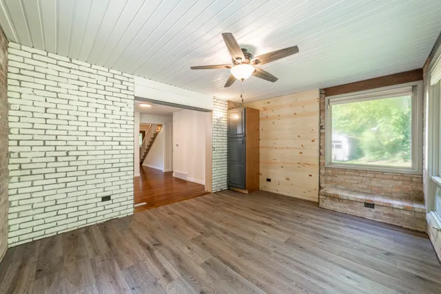 a view of a storage & utility room