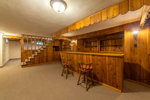 $849,900 | 820 North 350 East, Valparaiso, IN 46383