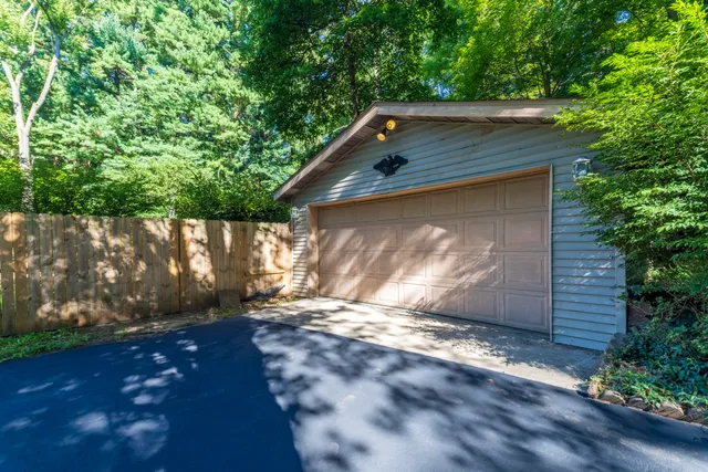 $849,900 | 820 North 350 East, Valparaiso, IN 46383