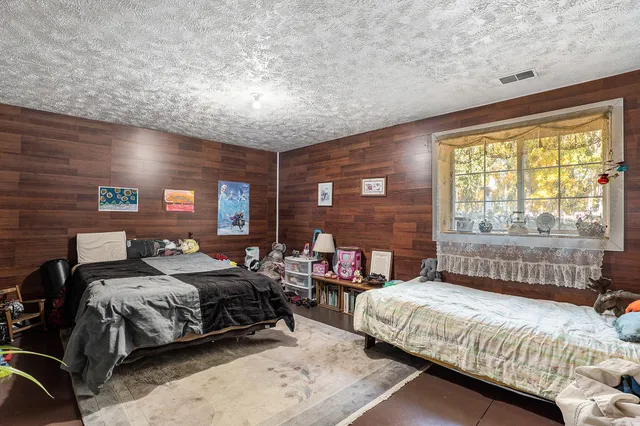 $500,000 | 3969 121st Avenue, Allegan, MI 49010