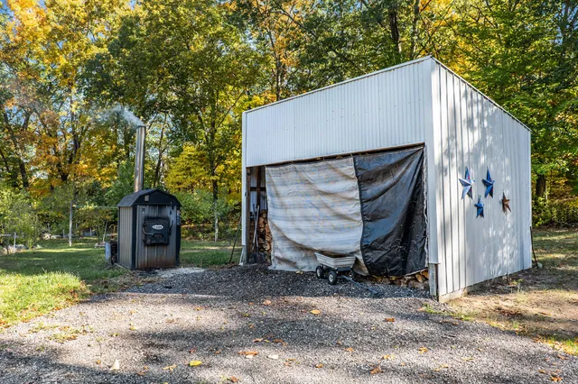 $500,000 | 3969 121st Avenue, Allegan, MI 49010