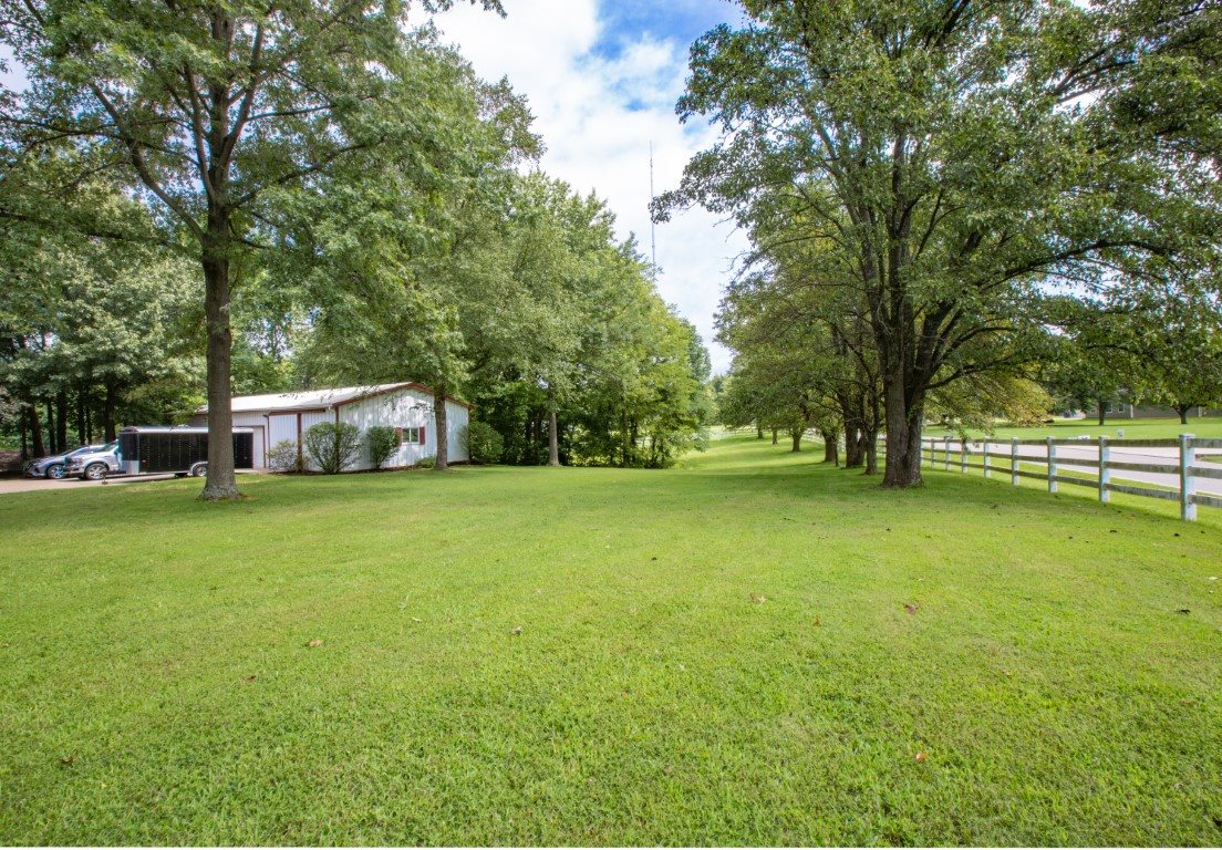 1033 Old Plank Road Chandler, IN 47610 - Photo 4 of 36