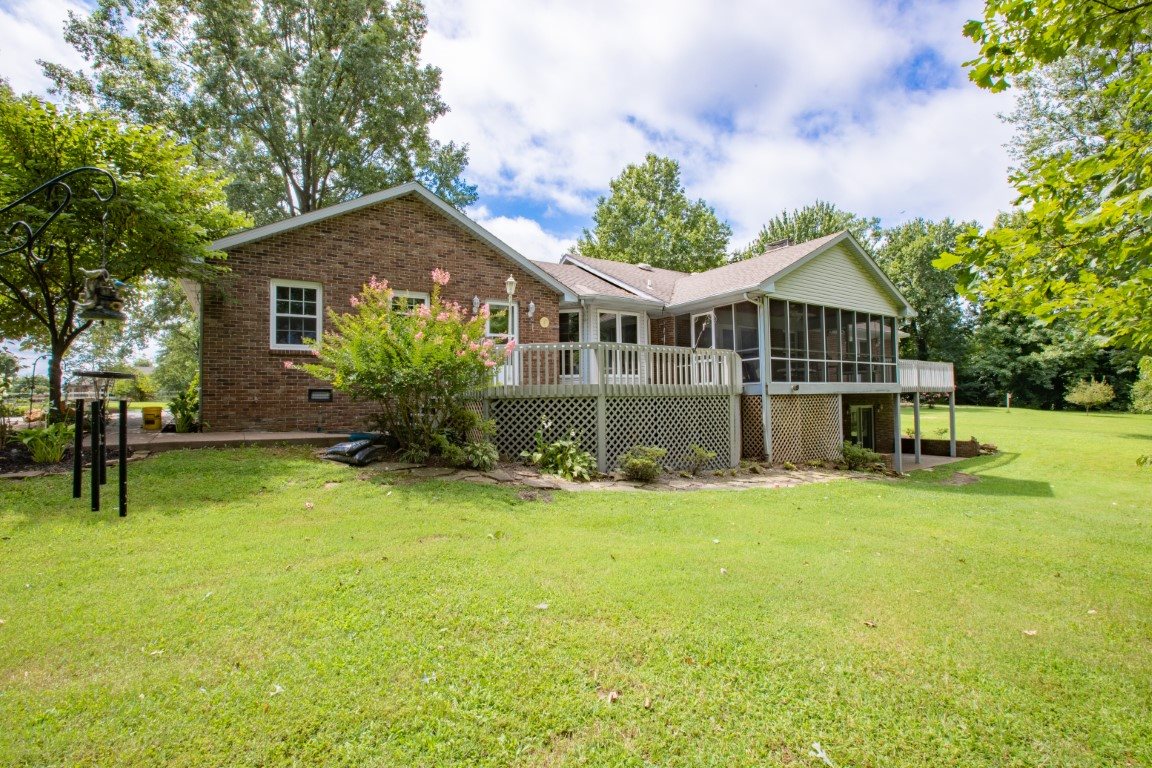 1033 Old Plank Road Chandler, IN 47610 - Photo 31 of 36