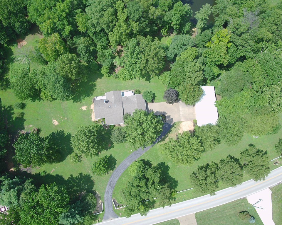1033 Old Plank Road Chandler, IN 47610 - Photo 7 of 36
