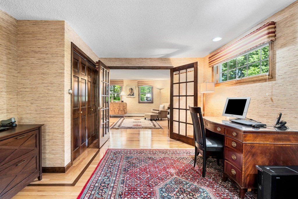 7 Ridge Hill Way Andover, MA 01810 - Photo 14 of 42 a workspace with furniture and window