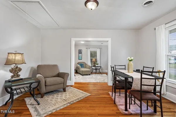 $2,200 | 1509 Virginia Street, Unit 19, Johnson City, TN 37604