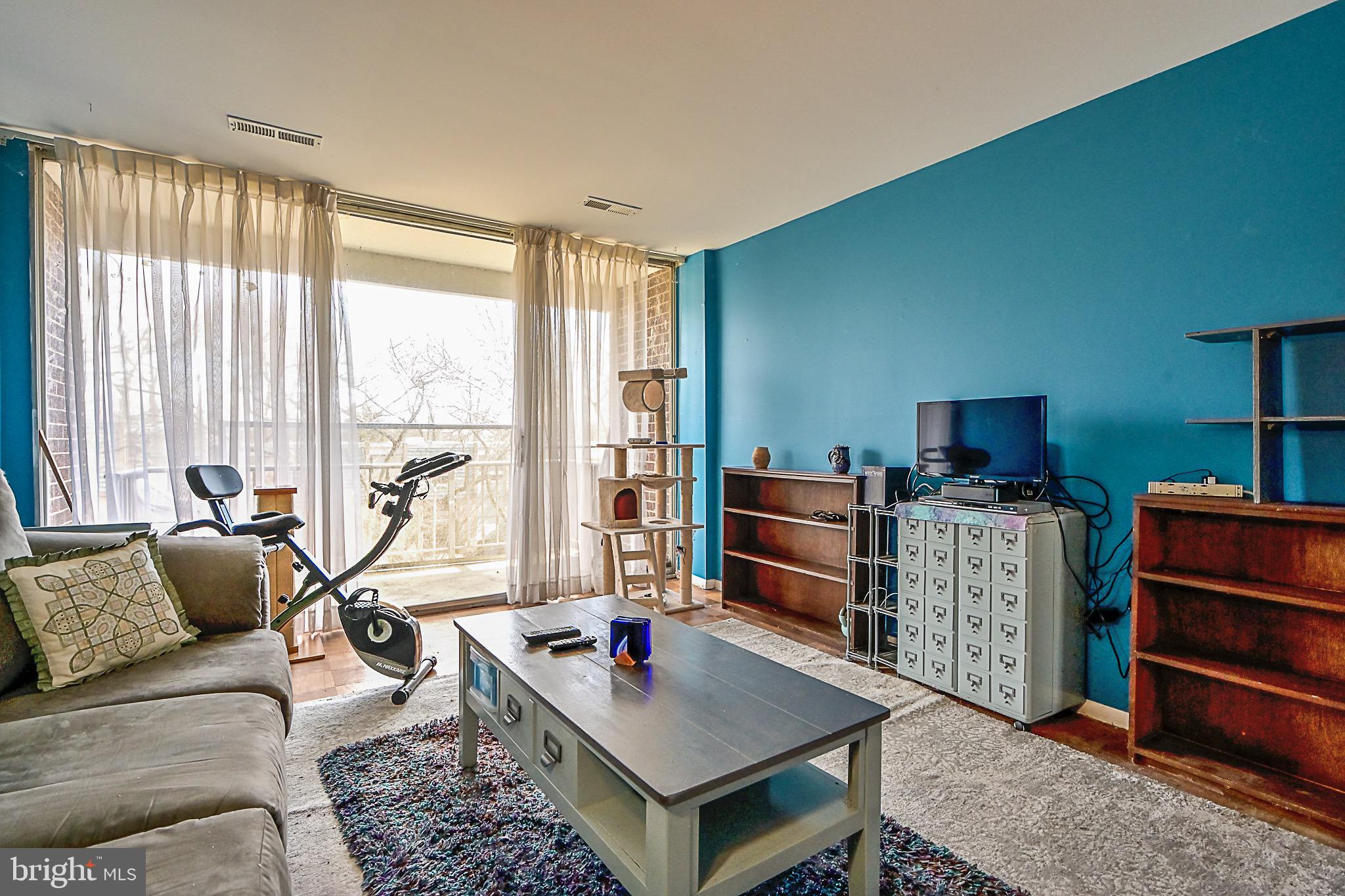 3974 Bel Pre Road, Unit 8 Silver Spring, MD 20906 - Photo 15 of 20 Living Area