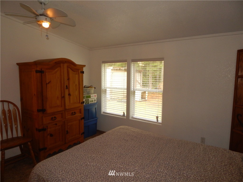 4001 Southwest Hunter Road Port Orchard, WA 98367 - Photo 14 of 23 Gallery Image 14