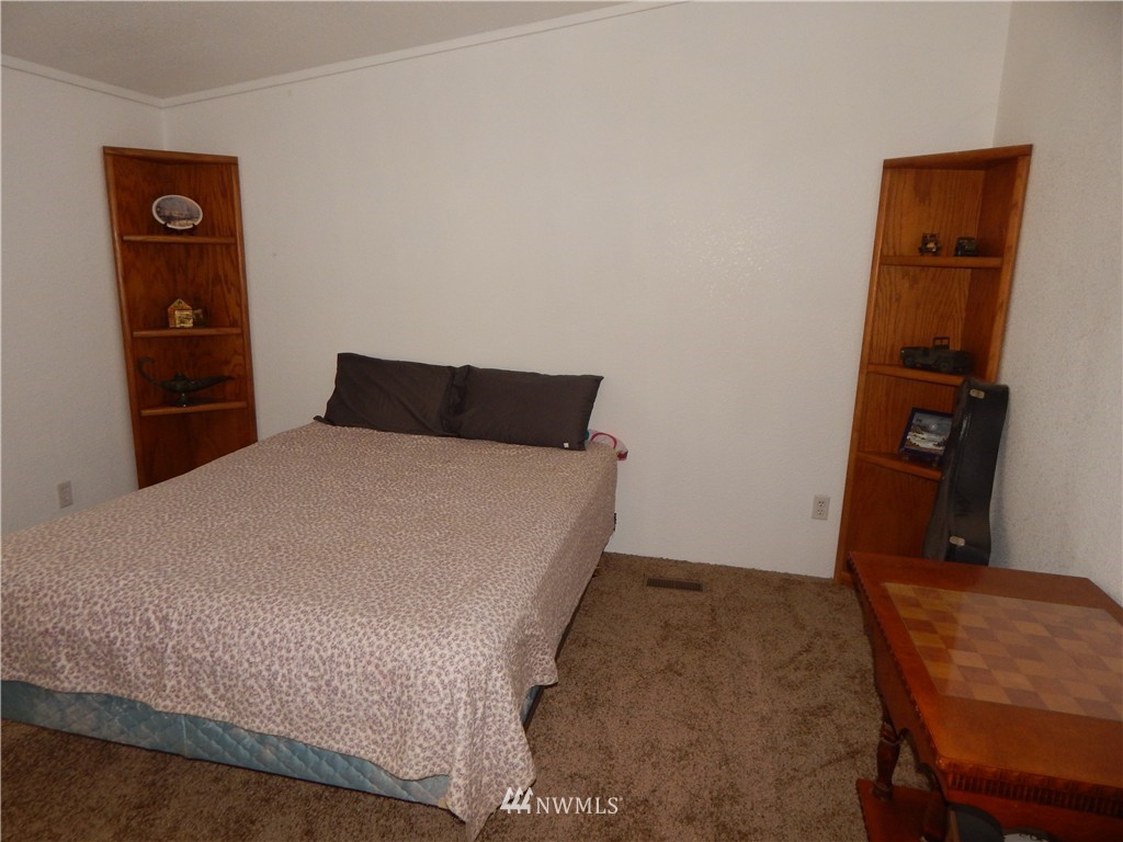 4001 Southwest Hunter Road Port Orchard, WA 98367 - Photo 15 of 23 Gallery Image 15