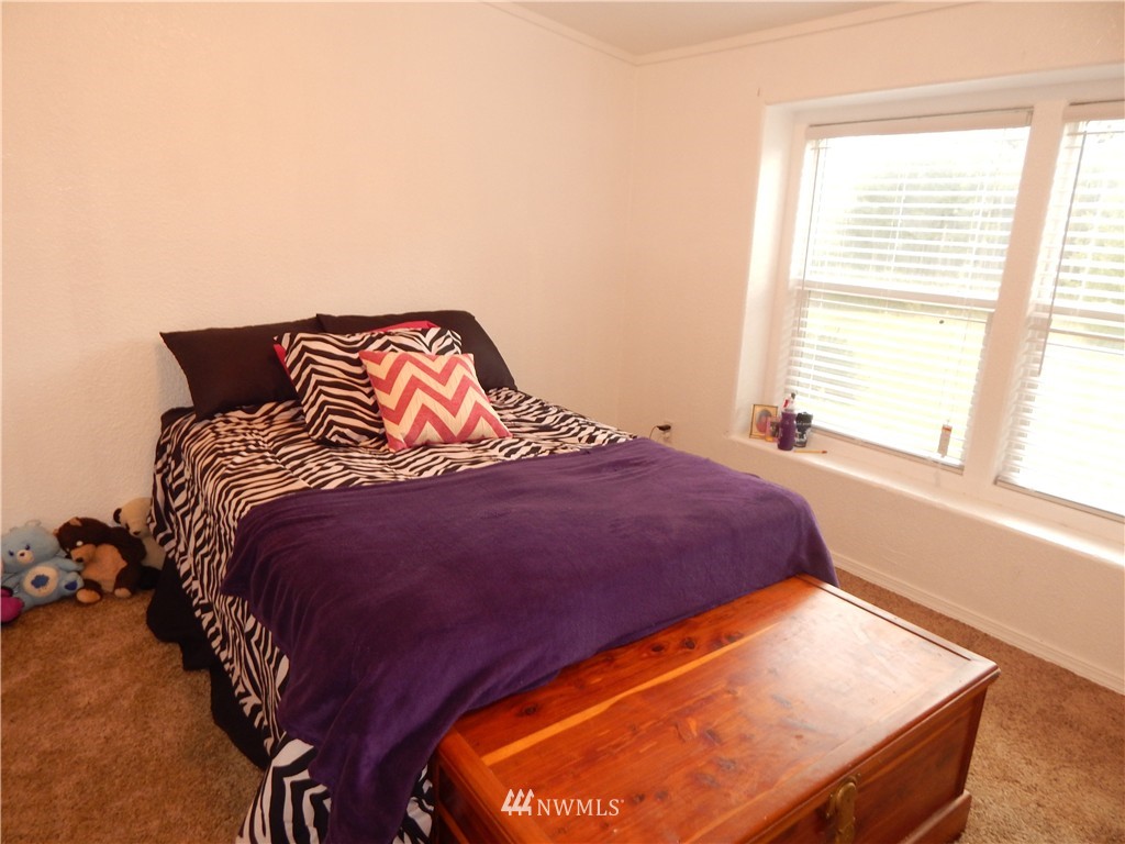 4001 Southwest Hunter Road Port Orchard, WA 98367 - Photo 21 of 23 Gallery Image 21