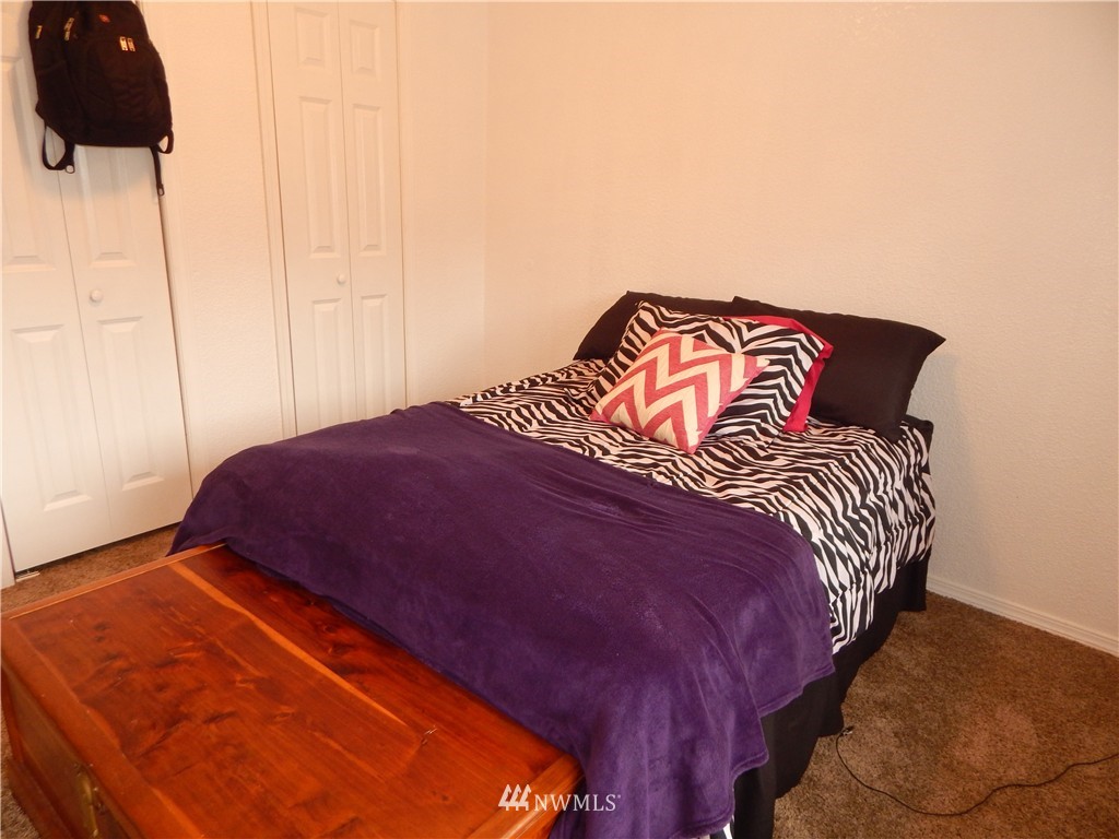 4001 Southwest Hunter Road Port Orchard, WA 98367 - Photo 22 of 23 Gallery Image 22