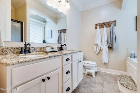 $252,000 | 112 Tall Oaks Lane, Youngsville, LA 70592