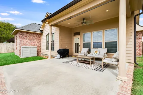 $252,000 | 112 Tall Oaks Lane, Youngsville, LA 70592