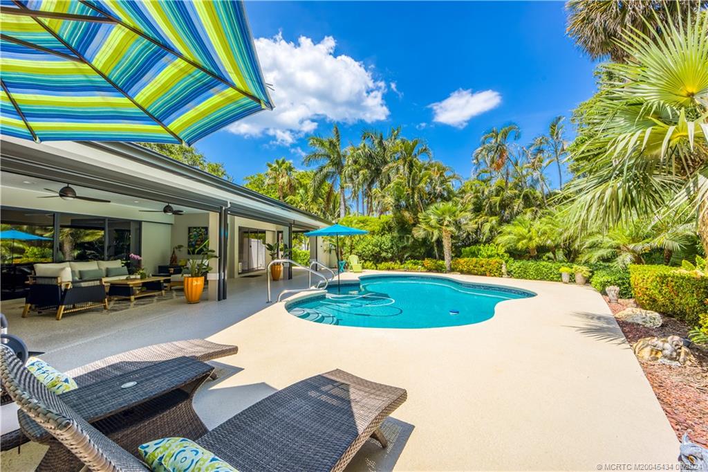 121 Hillcrest Drive Stuart, FL 34996 - Photo 17 of 65