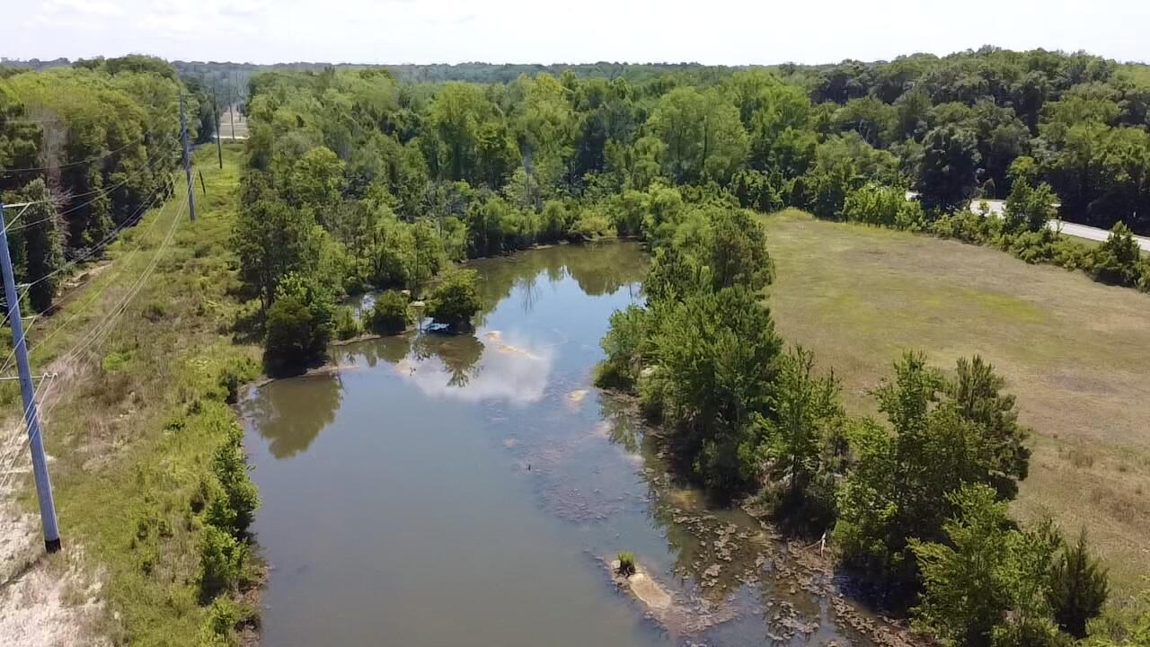 219 Southwest Cannon Bridge Road Orangeburg, SC 29115 - Photo 3 of 22 2024-06-26-12-05-06-806