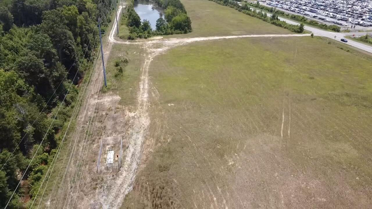 219 Southwest Cannon Bridge Road Orangeburg, SC 29115 - Photo 9 of 22 2024-06-26-12-24-51-136