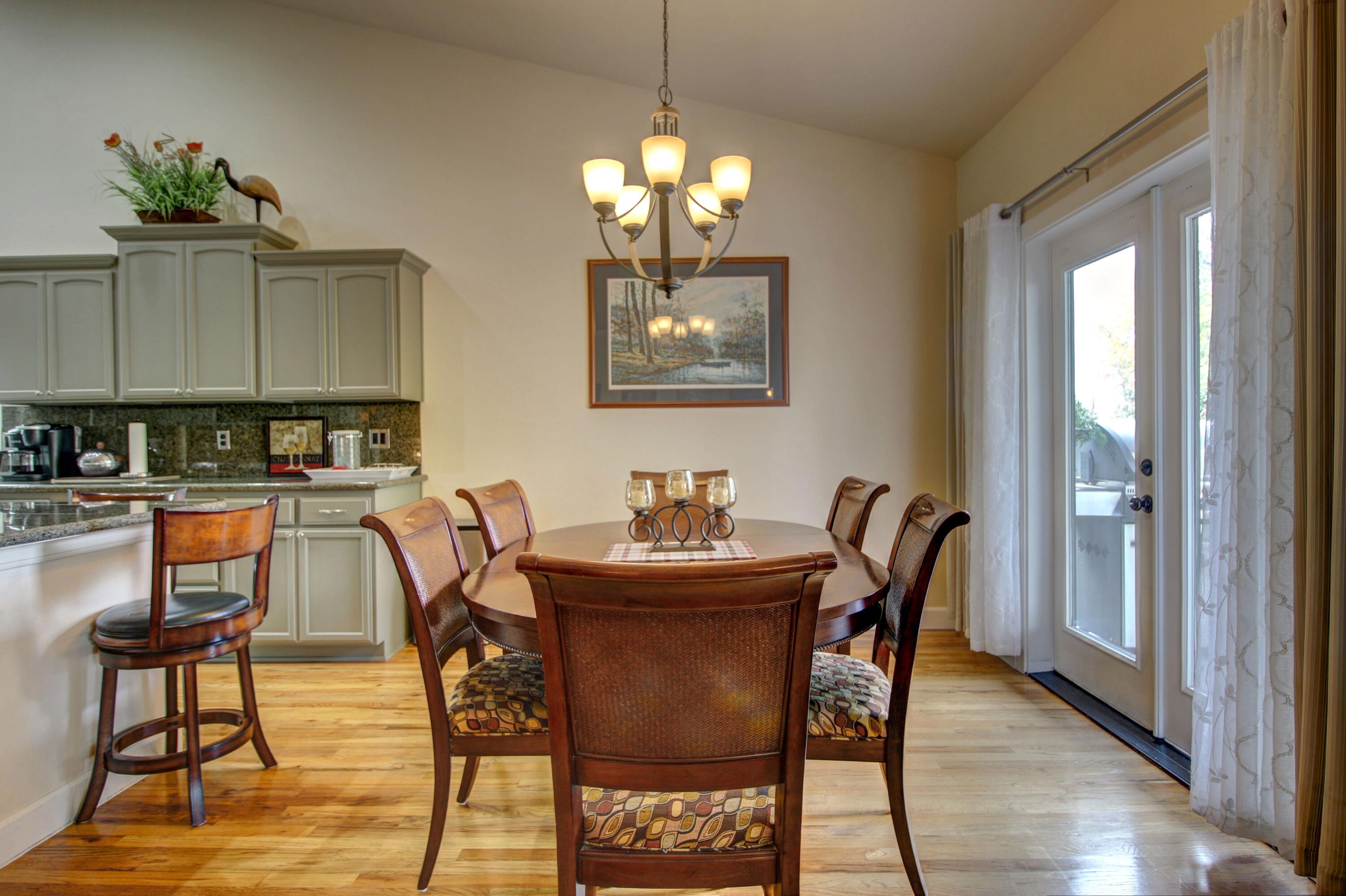 33 Broken Stone Way Eagle Point, OR 97524 - Photo 15 of 33 a dining room with furniture and window