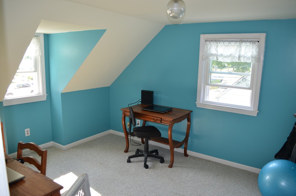 75 Burnside Terrace Springfield, MA 01118 - Photo 12 of 15