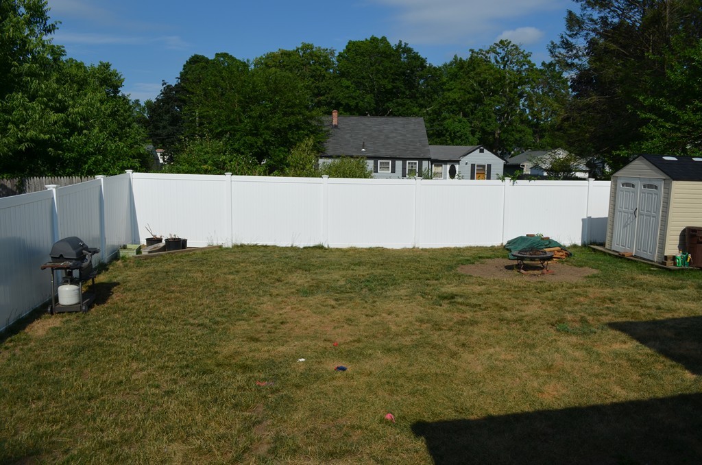 75 Burnside Terrace Springfield, MA 01118 - Photo 3 of 15