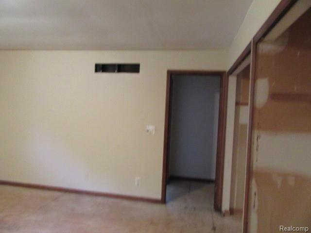 28700 Karr Road Belleville, MI 48111 - Photo 25 of 32