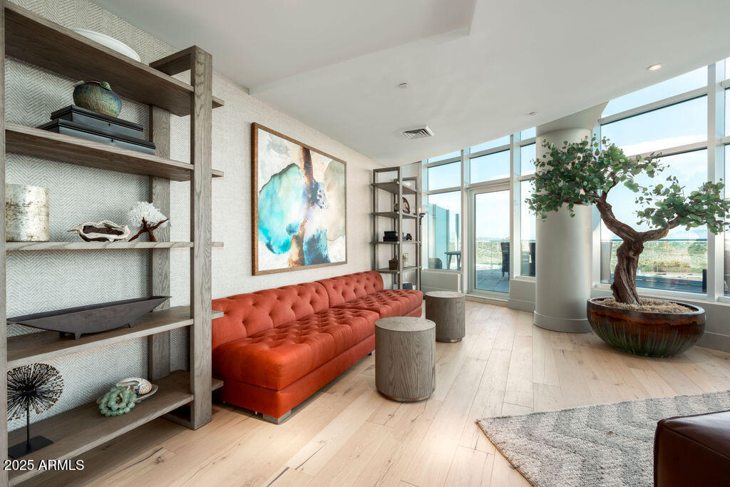 140 East Rio Salado Parkway, Unit 1205 Tempe, AZ 85281 - Photo 14 of 62 Sitting area off entry