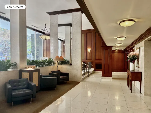 $999,000 | 15 West 72nd Street, Unit 16V | Upper West Side