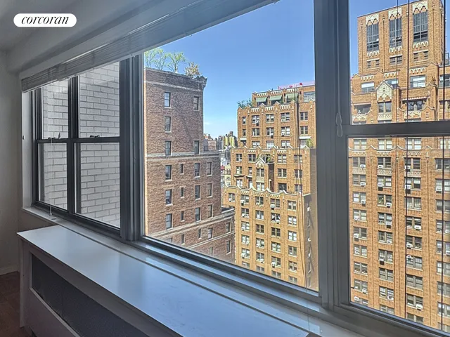 $999,000 | 15 West 72nd Street, Unit 16V | Upper West Side