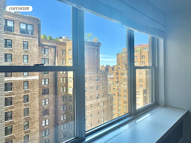 $999,000 | 15 West 72nd Street, Unit 16V | Upper West Side