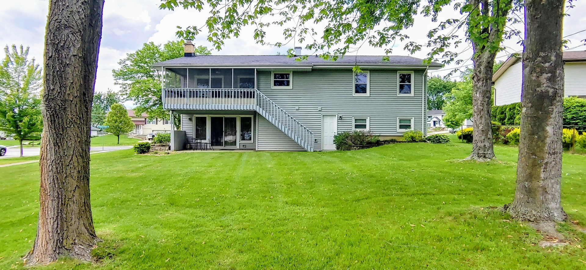 1750 Chippendale Road Hoffman Estates, IL 60169 - Photo 21 of 22