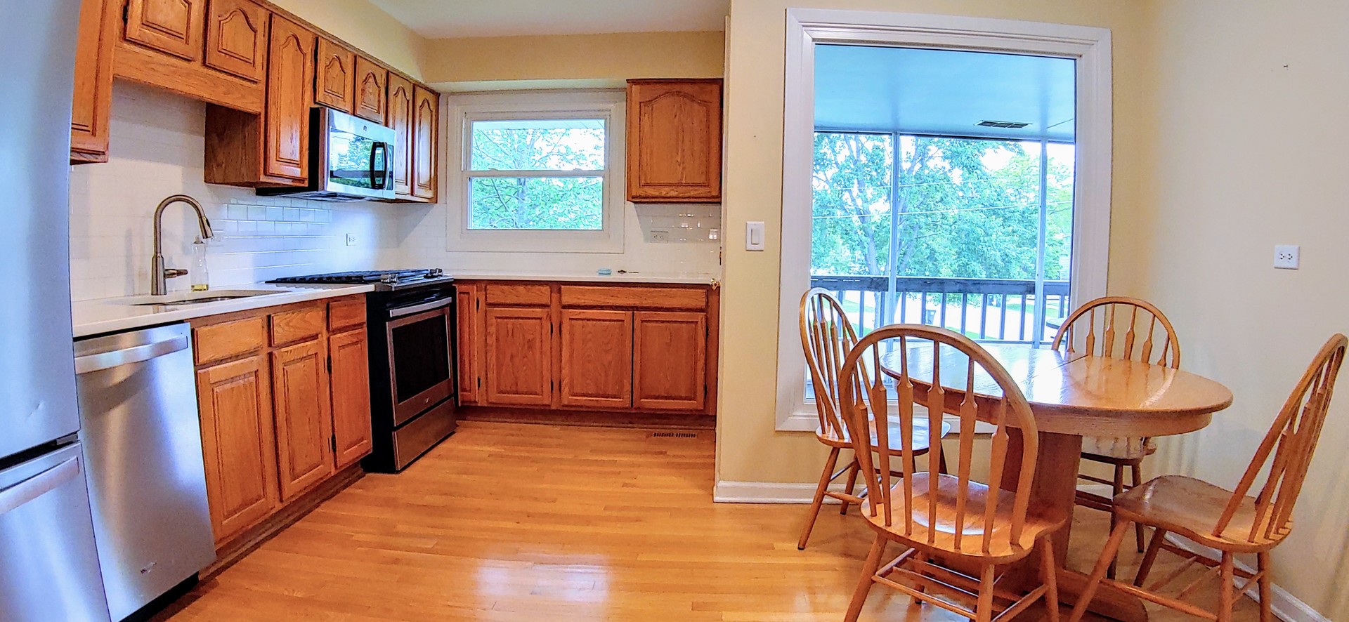 1750 Chippendale Road Hoffman Estates, IL 60169 - Photo 6 of 22