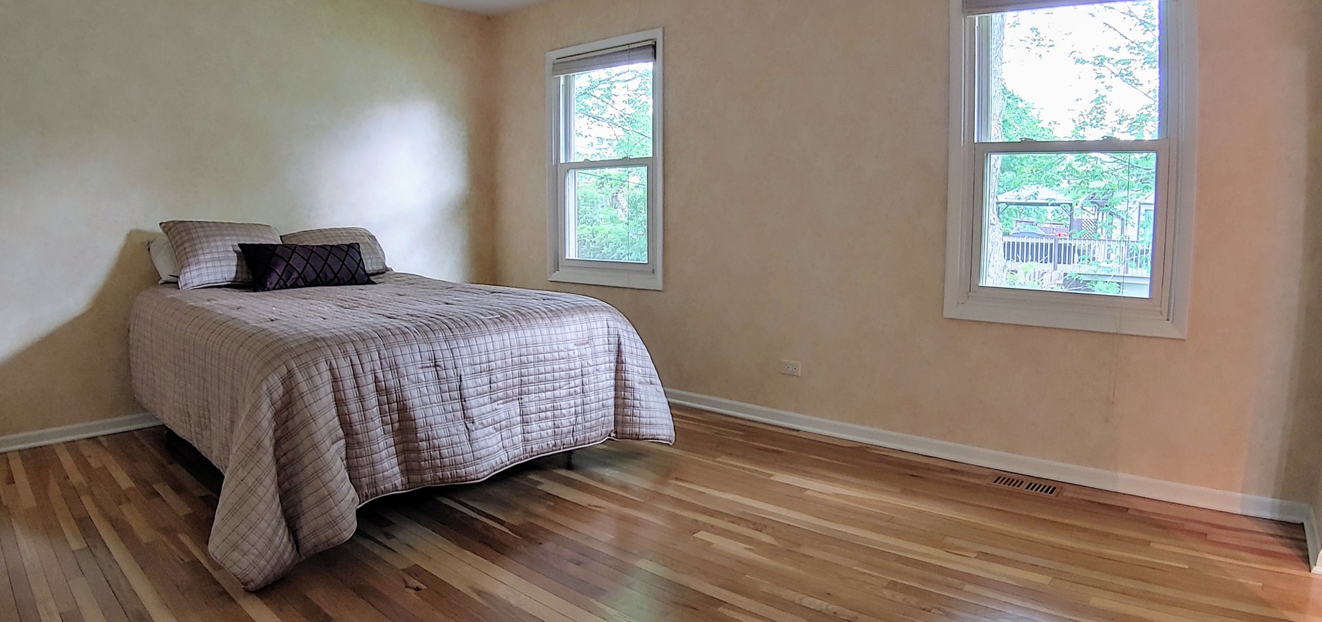 1750 Chippendale Road Hoffman Estates, IL 60169 - Photo 8 of 22