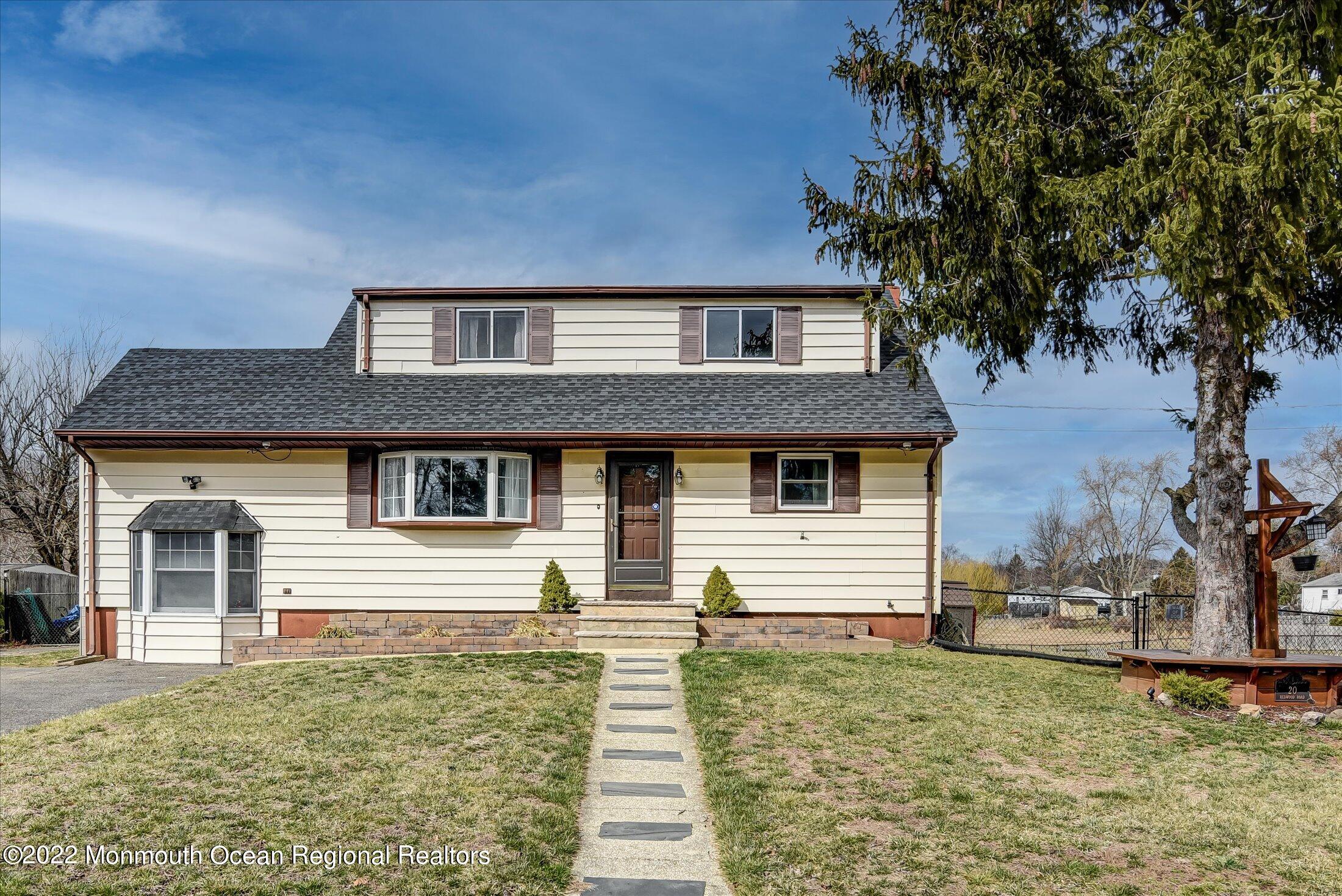 20 Redwood Road Howell, NJ 07731 - Photo 1 of 35 01-Front View