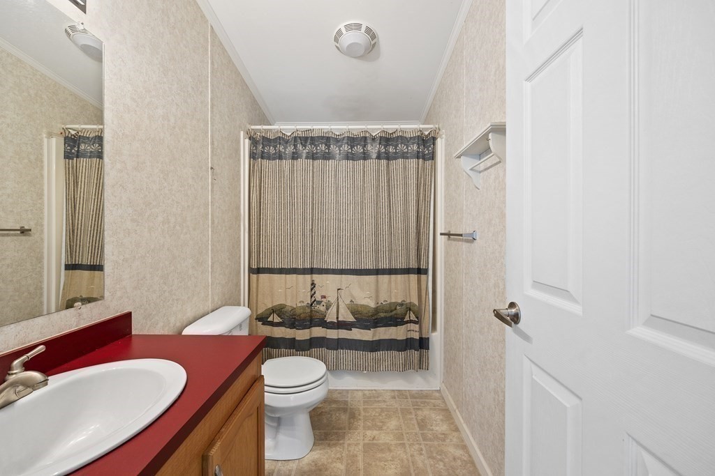 71 George's Loop Raynham, MA 02767 - Photo 17 of 24 Gallery Image 17