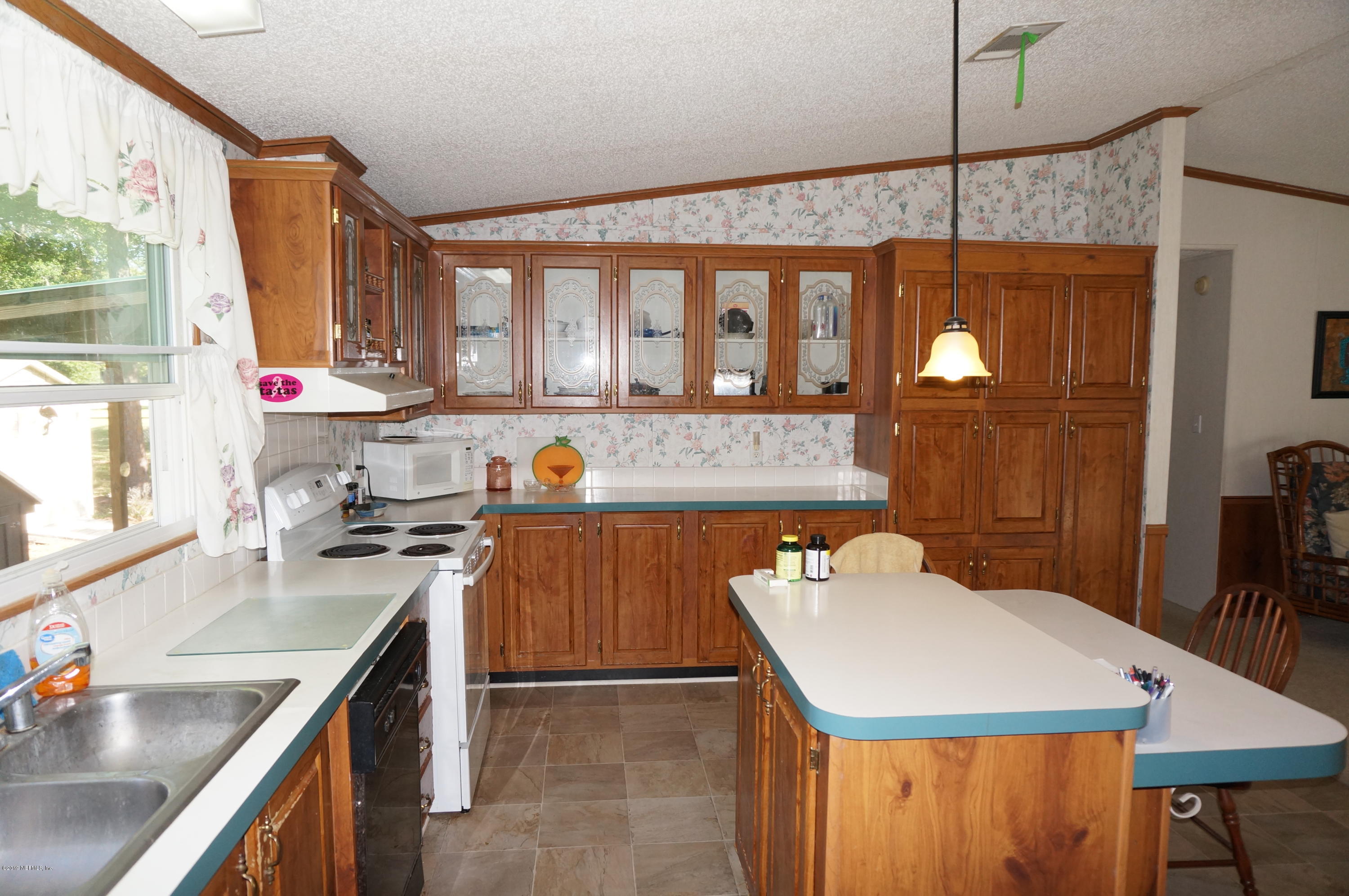 15072 Wade Road Jacksonville, FL 32218 - Photo 9 of 27 Kitchen 3