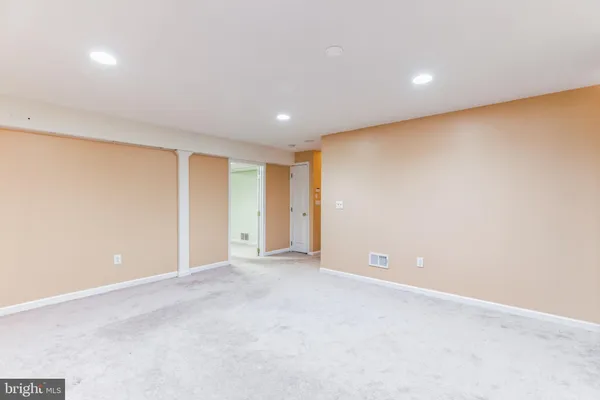 $4,200 | 4 Hogan Way, Moorestown, NJ 08057