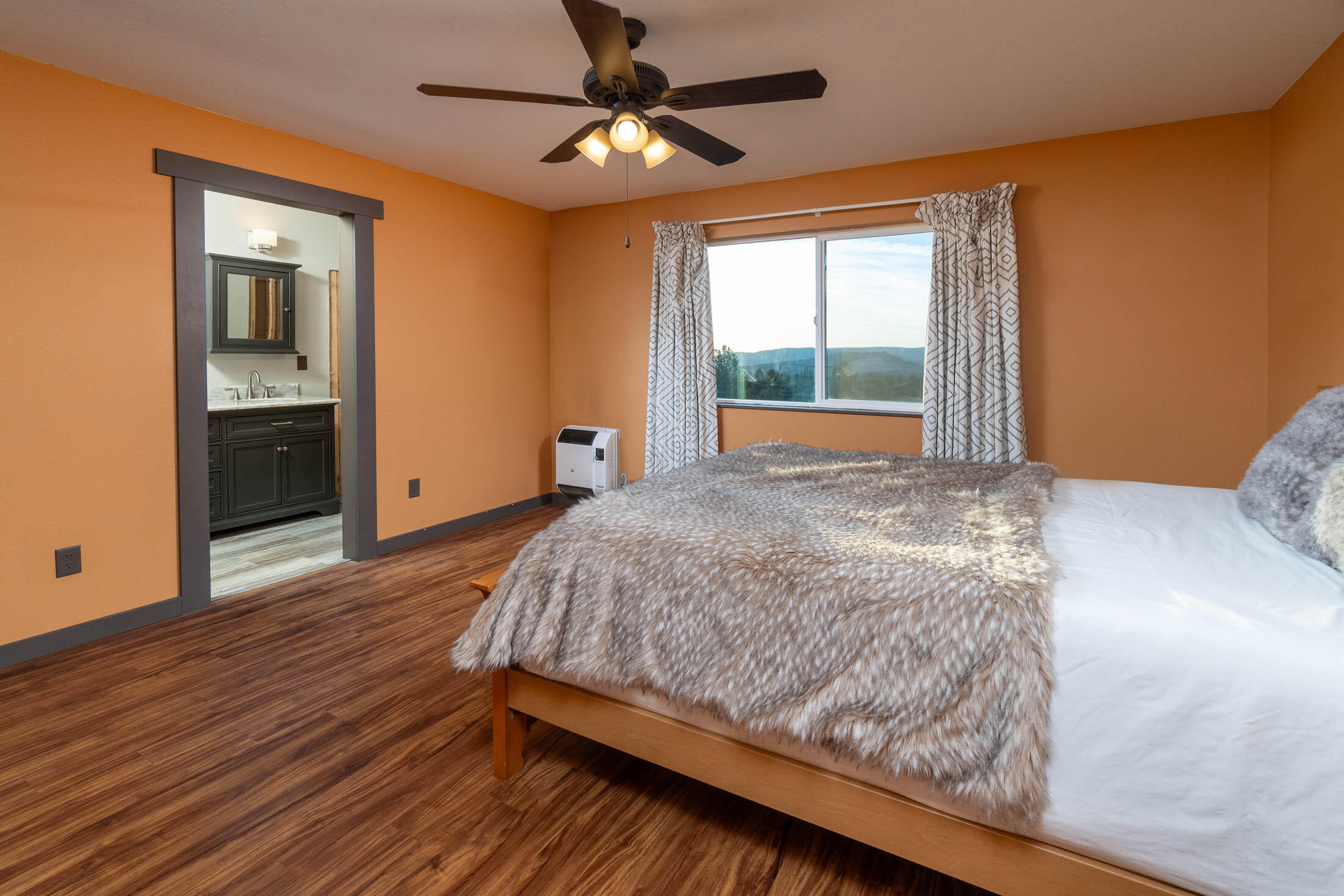 20357 Southeast Wapato Road Prineville, OR 97754 - Photo 11 of 35 10