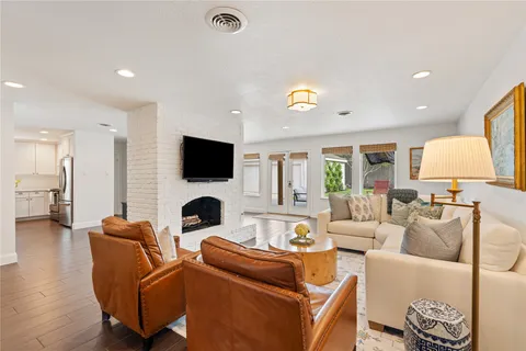 $649,000 | 7910 Highmeadow Drive, Houston, TX 77063