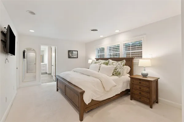 $649,000 | 7910 Highmeadow Drive, Houston, TX 77063