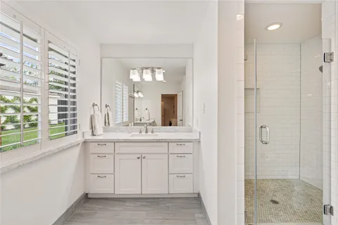 $649,000 | 7910 Highmeadow Drive, Houston, TX 77063